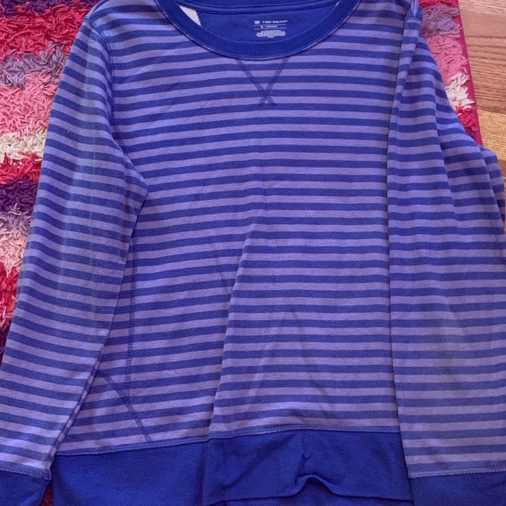 V neck sweater